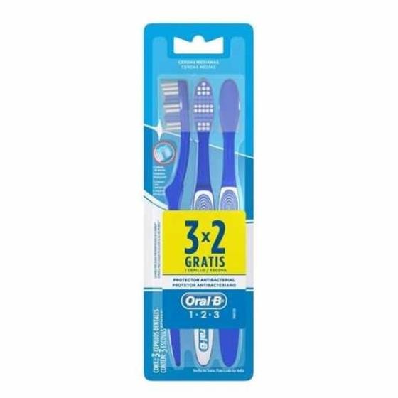 Imagem de Escova de Dente Oral-B 123 Limpeza Brilhante Macia com 3 unidades