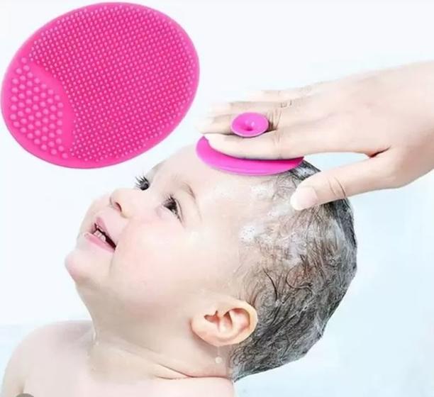 Imagem de Escova de silicone para lavar cabelo de bebê