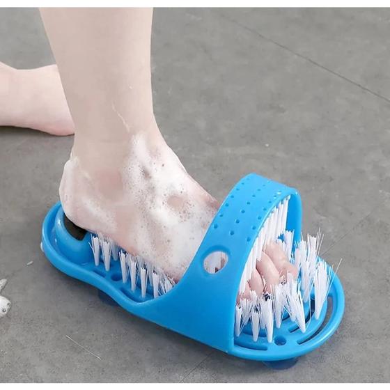 Imagem de Escova para lavar Pés Limpa Massagear No Banho com lixa ventosa chinelo combater rachadura esfregão
