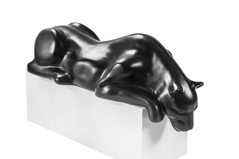 Imagem de Escultura Decorativa Estátua Pantera Bebendo Água Piscina