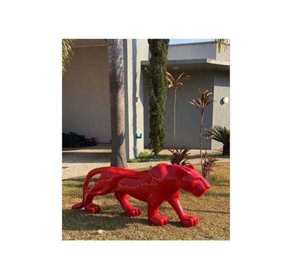 Imagem de Escultura Decorativa Pantera Andando Fibra Vidro Vermelho