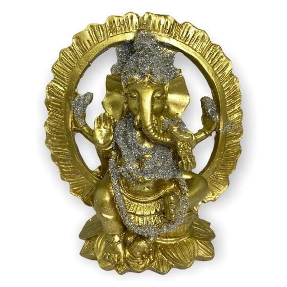 Imagem de Escultura Ganesh No Portal Meditando 13Cm Prata E Dourado