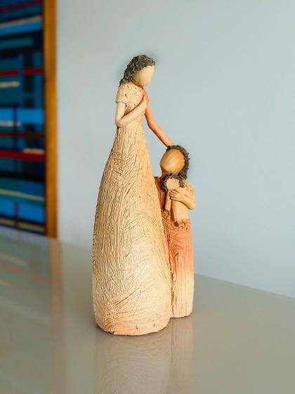 Imagem de Escultura Mãe e Filha em Cerâmica - Decoração Artesanal - Escultura Mãe com uma Filha