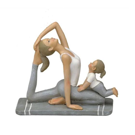 Imagem de Escultura mulher Yoga com bebe de resina 16,5x6,5x14cm