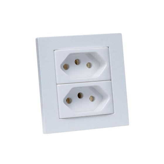 Imagem de Espelho de Tomada Duplo Reto com 2 Tomadas 20A Branco