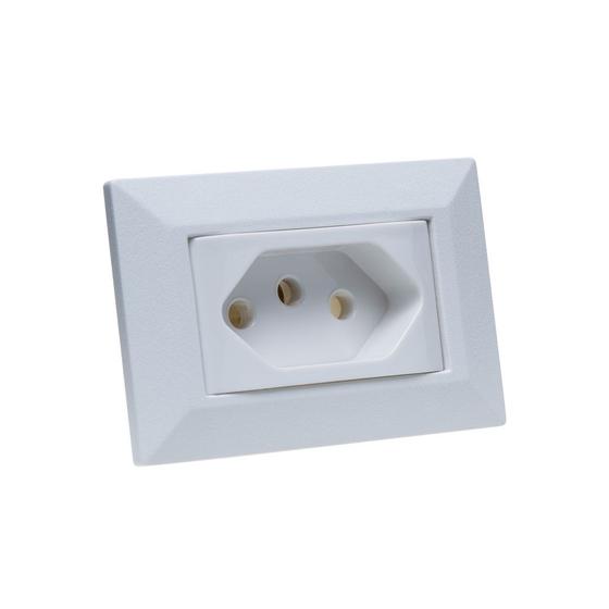 Imagem de Espelho de Tomada Simples Chanfrado com 1 Tomada 20A Branco