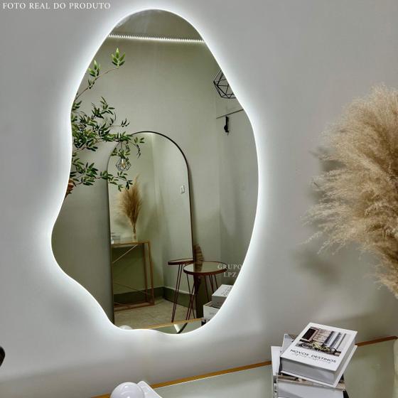Imagem de Espelho Orgânico com Led 70x50cm Grande p/ Loja Quarto Sala Banheiro