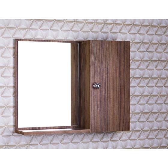Imagem de Espelho para Banheiro com Armário cor Madeira Escura e Porta com Fechamento Lento