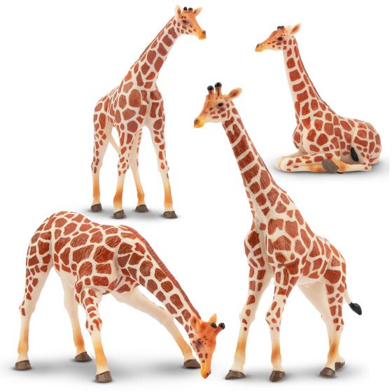 Imagem de Estatuetas de animais Toy Toymany Giraffe Family 4 unidades para crianças a partir de 3 anos