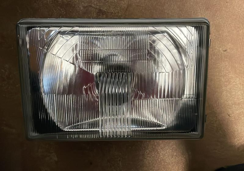 Imagem de Farol esquerdo gm
