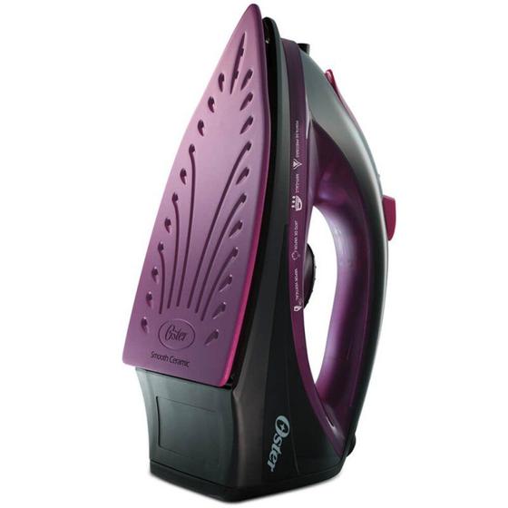 Imagem de Ferro de Passar a Vapor Oster 220V Preto e Roxo com Base de Cerâmica Sistema Corta Pingo