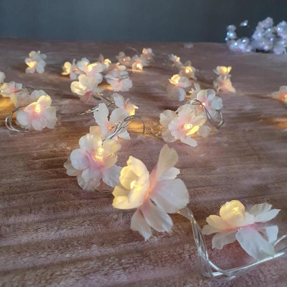 Imagem de Fio De Luz - Luz de Fada Flores de Cerejeira Rosa 50 Leds Bivolt