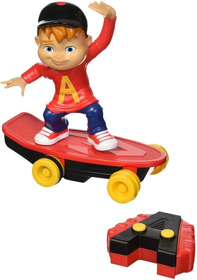 Imagem de Fisher-Price Alvin &amp The Chipmunks, R/C Skate Tricks Alvin