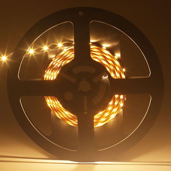 Imagem de Fita LED Profissional Branco Quente para uso interno, com CRI 85. Rolo 5 metros, 72W, 1200 lumens/m