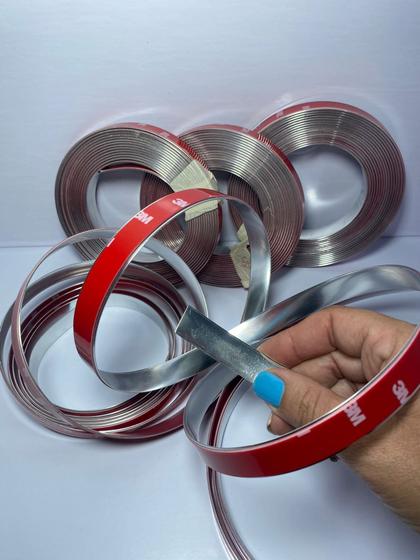 Imagem de Fita metalizada de PVC de 15mm com dupla face rolo com 5 metros.