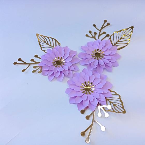 Imagem de Flores de papel para topo de  bolo e lembrancinhas