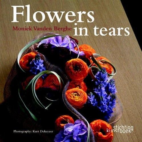 Imagem de Flowers in tears  - FBOOK COMERCIO DE LIVROS E REV