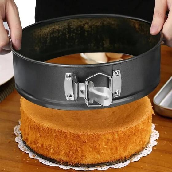 Imagem de Forma Para Bolo Torta Com Fundo Removível Antiaderente Redonda Tamanho 28 cm x 28 cm Grande