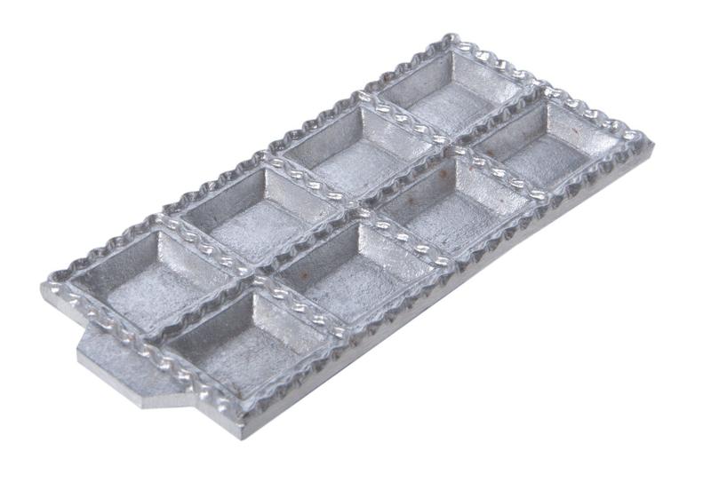 Imagem de Forma para tortei ravioli em alumínio de 8 cavidades tortelone - AND