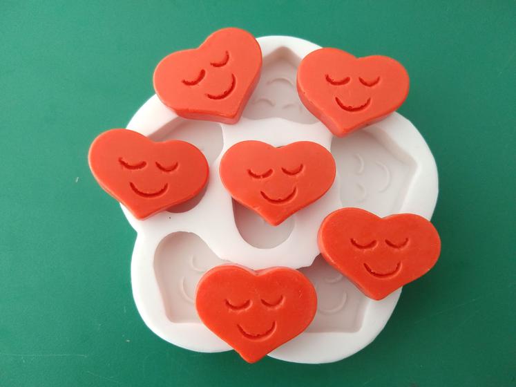 Imagem de Forma Silicone Sabonete Resina 64 - Mini Coração Chuva De Amor 6 cav