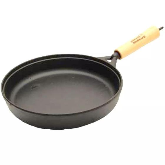 Frigideira Alta Ferro Fundido Cabo De Madeira S/ Tampa Panela Mineira 23cm Diâmetro Menor preço em Frigideira Alta Ferro Fundido Cabo De Madeira S/ Tampa Panela Mineira 23cm Diâmetro