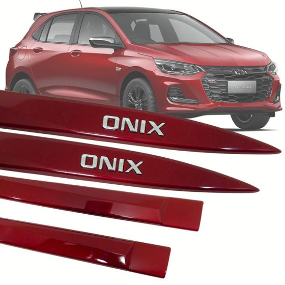 Imagem de Friso Lateral Da Porta Com Sigla Chevrolet Onix Original 2012 2013 2014 2015 2016 2017 2018 2019 2020 2021 2022 2023 2024