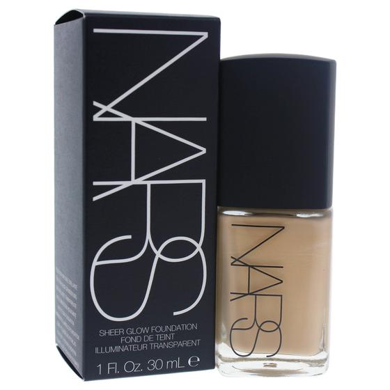 Imagem de Fundação NARS Sheer Glow Fiji/Light 30mL para mulheres