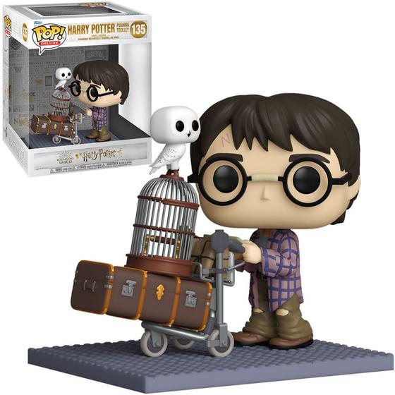 Imagem de Funko Pop! Harry Potter Deluxe - Harry Pushing Trolley 135