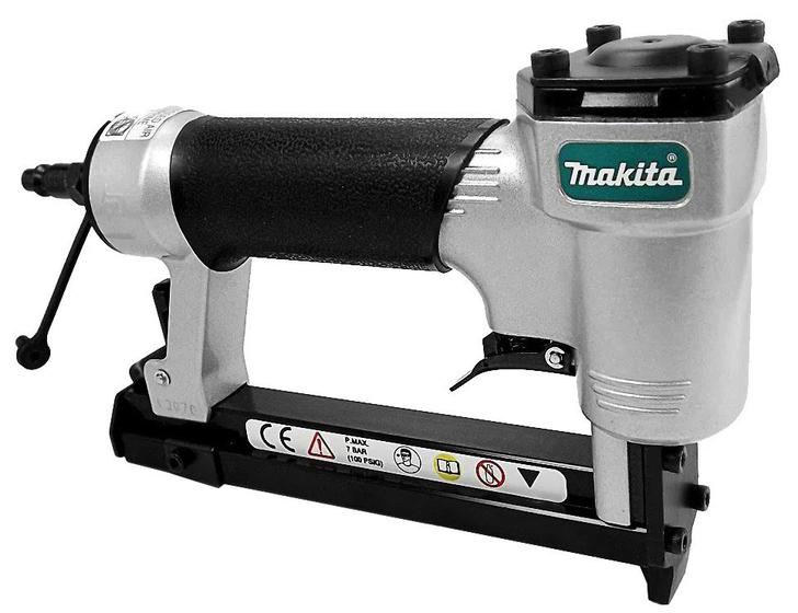 Grampeador Pneumático PCW ou 80 6-16mm AT1216AZ - Makita Menor preço em Grampeador Pneumático PCW ou 80 6-16mm AT1216AZ - Makita