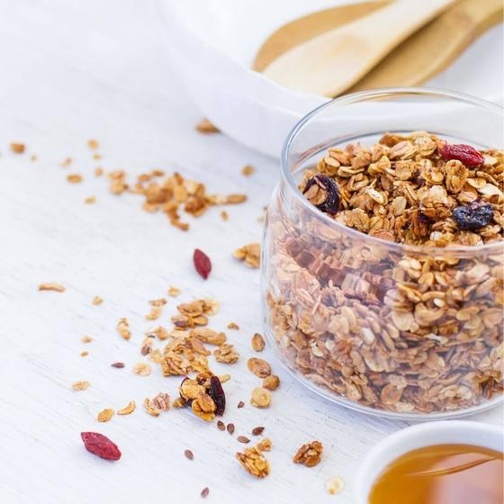 Imagem de Granola com Frutas  produção propria