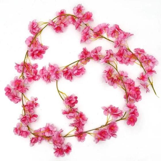 Imagem de Grinalda de Flores Artificiais Sakura para Parede - Decoração de Casamento DIY