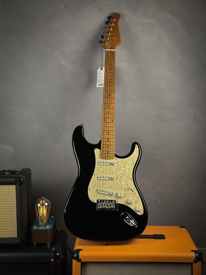 Imagem de Guitarra Stratocaster Benson - Hardy 901 - Black