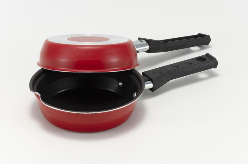 Hamburgueira 14cm Antiaderente Vernelho - Frigideira Dupla para Hamburguer e Omelete Brotinho Menor preço em Hamburgueira 14cm Antiaderente Vernelho - Frigideira Dupla para Hamburguer e Omelete Brotinho