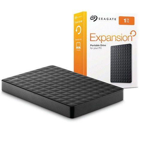 Menor preço em HD Externo 1.0 TB Seagate 1TEAP2-570 STEA1000400 Expansion USB 3.0