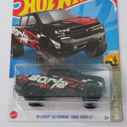 Hot Wheels '19 Chevy Silverado Trail Boss LT – Baja Blazers Serie 7/10, Kurzkarte, Mattel 2022