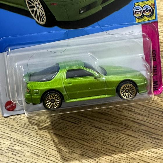 2025 Hot Wheels Ultra Hots '89 Mazda Savanna Rx-7 Fc3s Jby62 3/8 In Hands - Foto 6