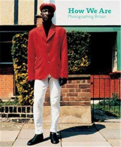 Imagem de How we are photographing britain - FBOOK COMERCIO DE LIVROS E REV