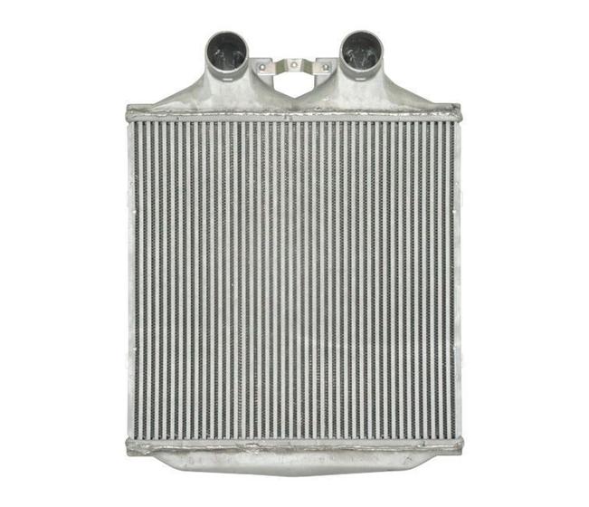 Imagem de Intercooler mercedes 1728 2423 om 926 la 1999 a 2019 mahle