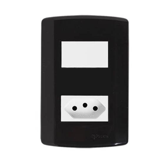 Imagem de Interruptor de 1 Tecla Simples e Tomada 2p+t 20A , Modular, com Placa 4x2 e Suporte Preto/Branco