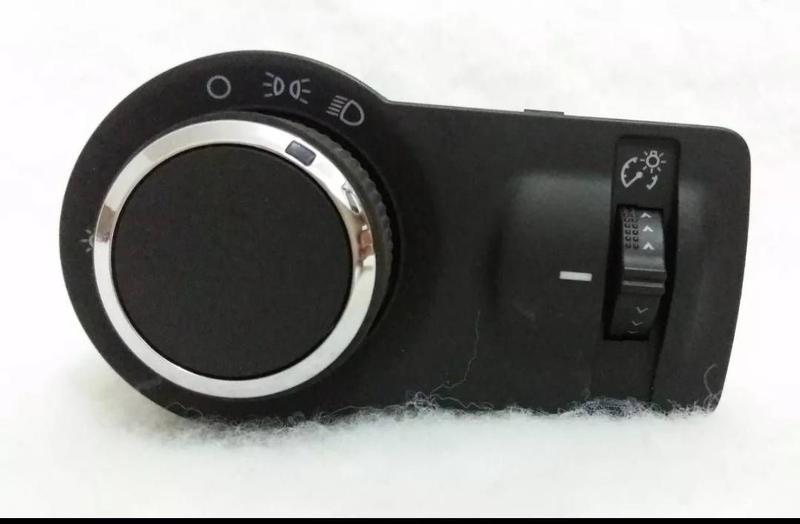 Imagem de Interruptor Farol GM - Agile/Cobalt/Onix/Prisma/S10 52084896 