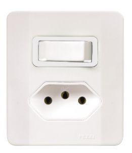 Imagem de Interruptor simples + tomada 2p+t 20a 250v com placa branca com caixa branca