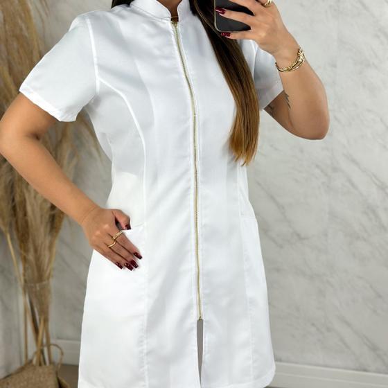 Imagem de Jaleco Feminino Gabardine com Zíper Manga Curta Estilo e Conforto Médica, Enfermeira, Esteticista