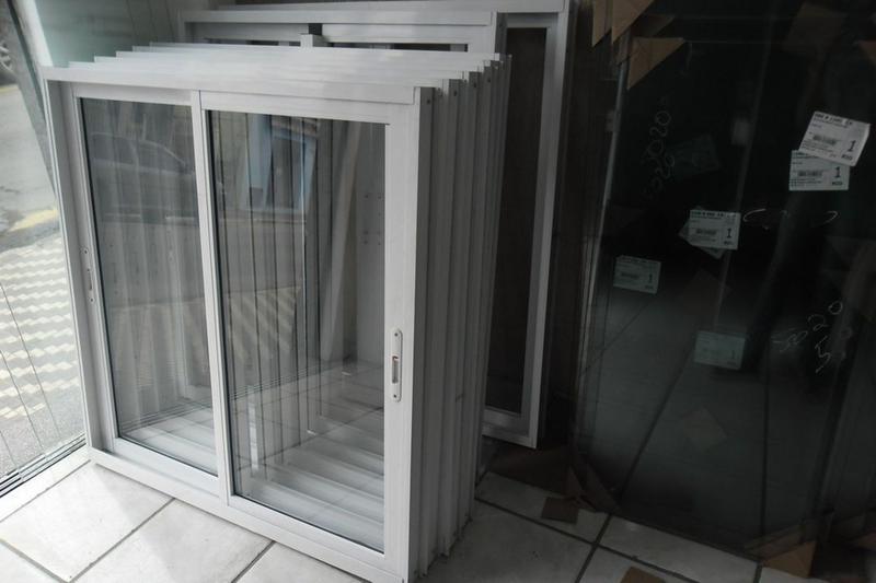 Janela de alumínio cor branco linha suprema Menor preço em Janela de alumínio cor branco linha suprema