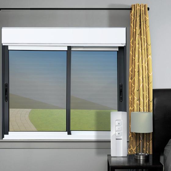 Imagem de Janela Elite 2 Folhas Moveis com Persiana Integrada Correr com Motor e Controle Remoto 120 X 120 Vid