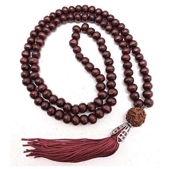 Japamala 108 contas em Madeira na cor Vinho com Meru em Rudraskha - Encanto das Contas Imagem de Japamala 108 contas em Madeira na cor Vinho com Meru em Rudraskha