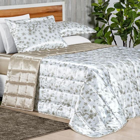 Imagem de Jogo Colcha Queen Size Kaylee Cobre Leito Bordado Dupla Face Cetim Charmouse Luxuosa