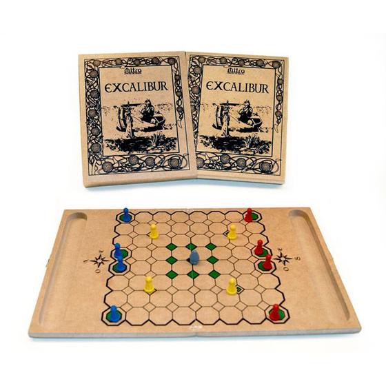 Jogo de Tabuleiro Excalibur em Madeira - Oficina de Criação Mitra Menor preço em Jogo de Tabuleiro Excalibur em Madeira - Oficina de Criação Mitra