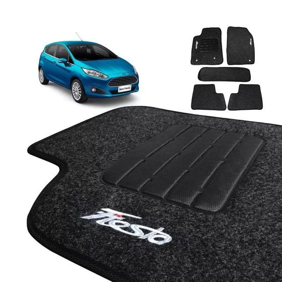 Jogo Tapete Carpete Ford New Fiesta 2014 e 2015 cor preto grafia bordado conjunto com 5 peças Menor preço em Jogo Tapete Carpete Ford New Fiesta 2014 e 2015 cor preto grafia bordado conjunto com 5 peças