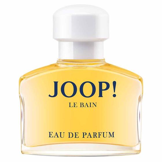 Frasco de vidro transparente do perfume Joop! Le Bain com líquido âmbar e tampa branca em destaque