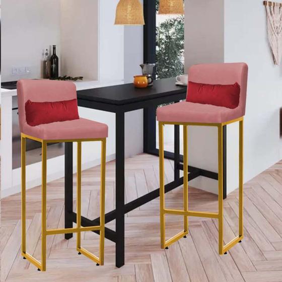 Imagem de Kit 02 Banqueta Alta com Encosto Lucca Industrial Cozinha Balcão Ferro Dourado Suede Rose Gold e Almofada Vermelho - Ahz Móveis